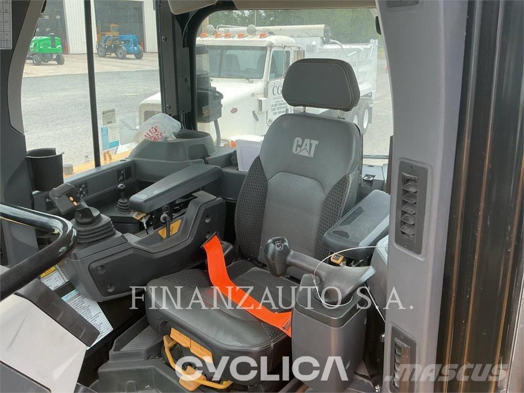 CAT D6T Spycharki gąsienicowe