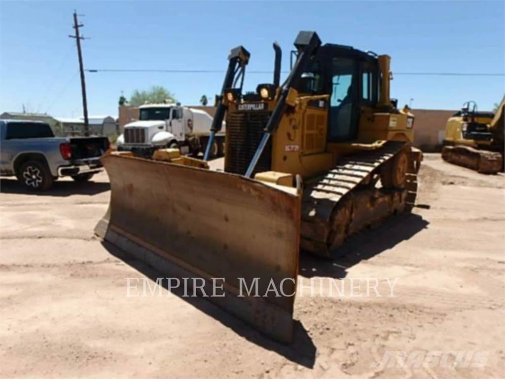 CAT D6T Spycharki gąsienicowe