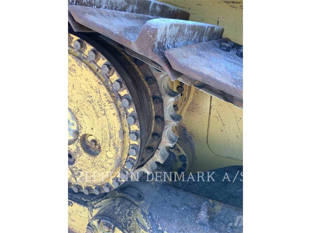 CAT D6T Spycharki gąsienicowe