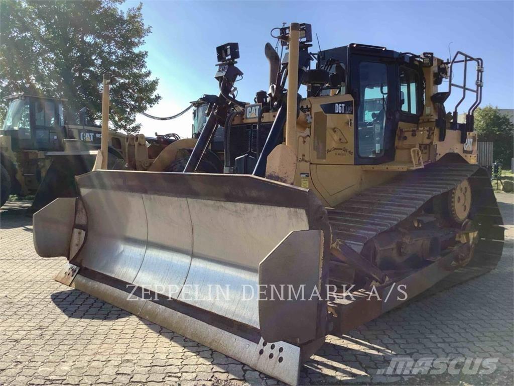 CAT D6T Spycharki gąsienicowe