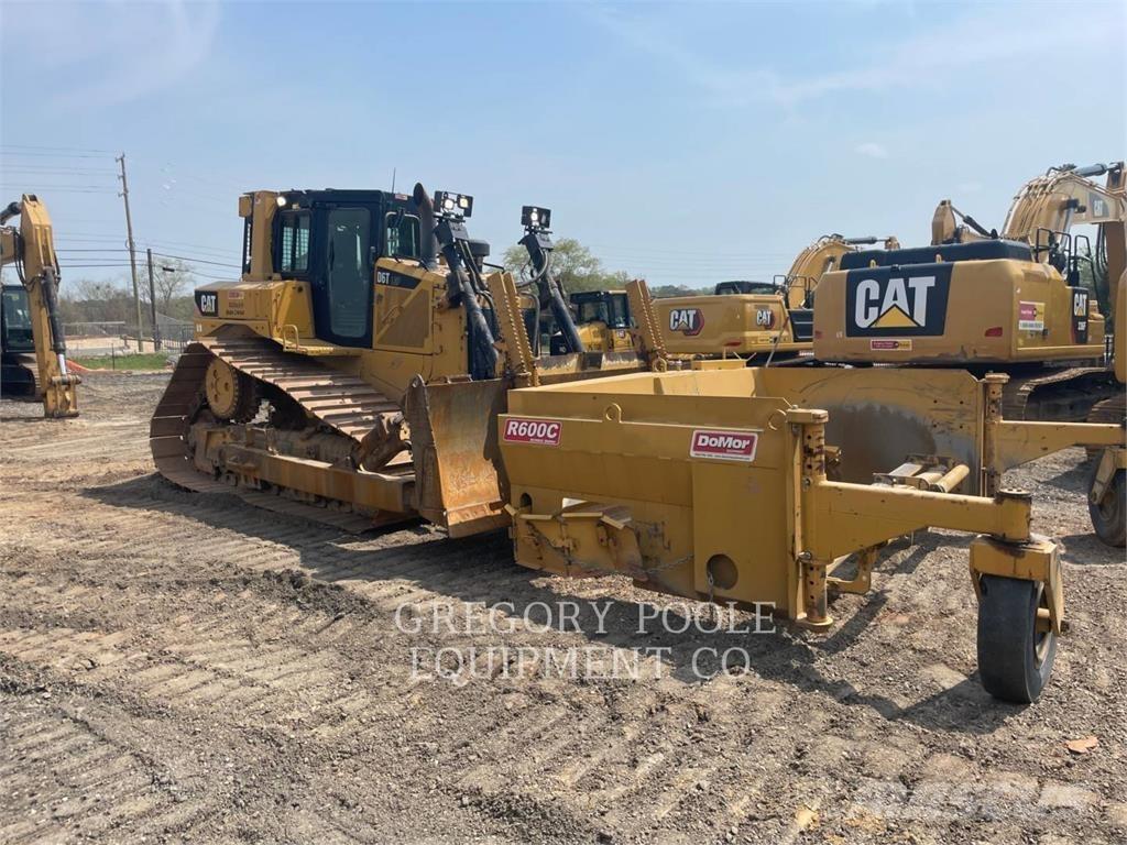 CAT D6T Spycharki gąsienicowe
