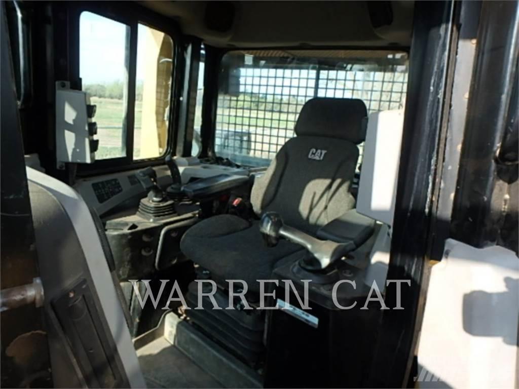 CAT D6T 4XLARO Spycharki gąsienicowe