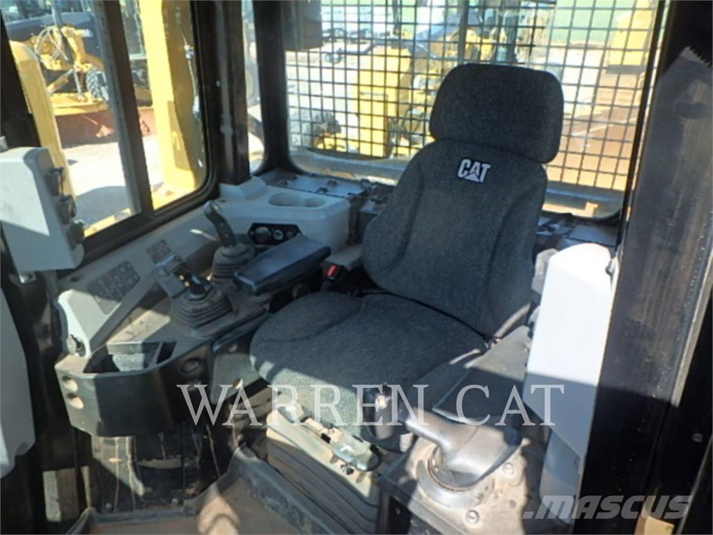 CAT D6T 4XLARO Spycharki gąsienicowe