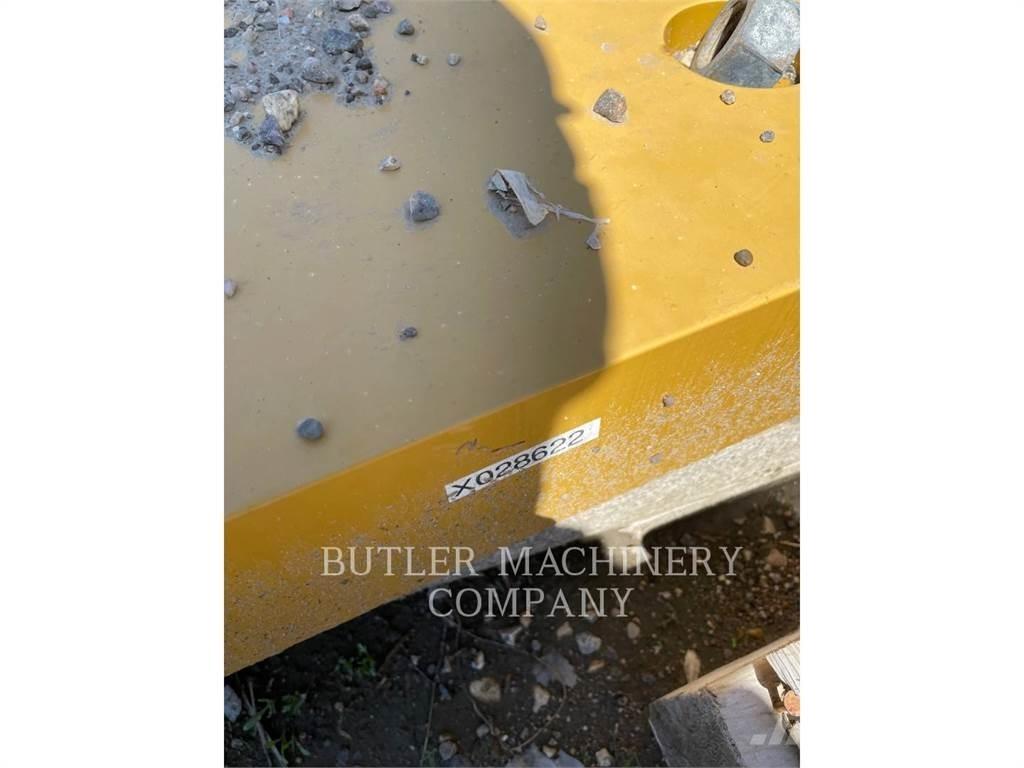 CAT D6T COUNTERWEIGHTS Maszyny budowlane - Inne