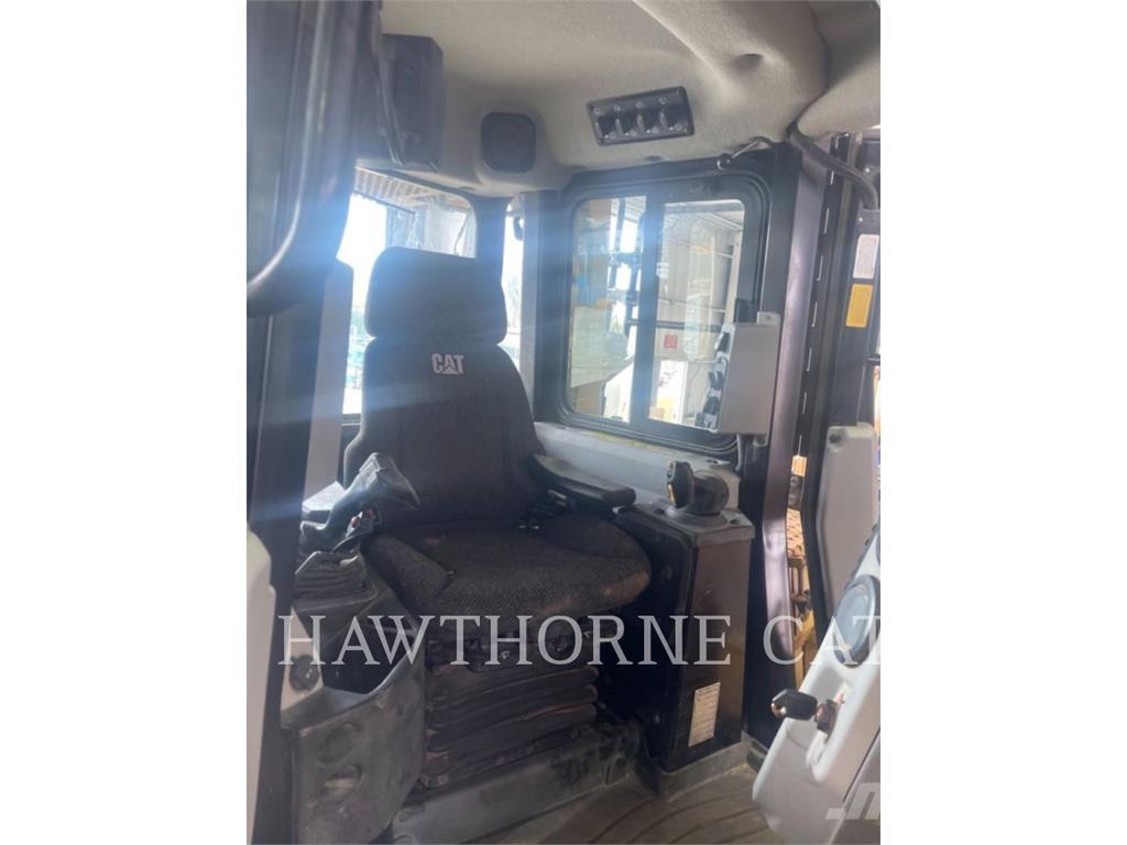 CAT D6T SL Spycharki gąsienicowe