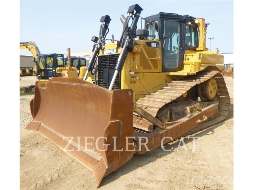 CAT D6T XW Spycharki gąsienicowe