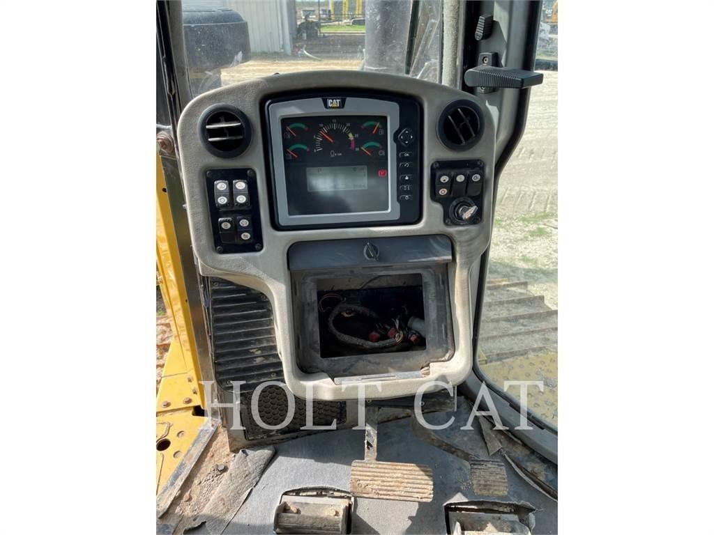 CAT D6T XWVPRI Spycharki gąsienicowe
