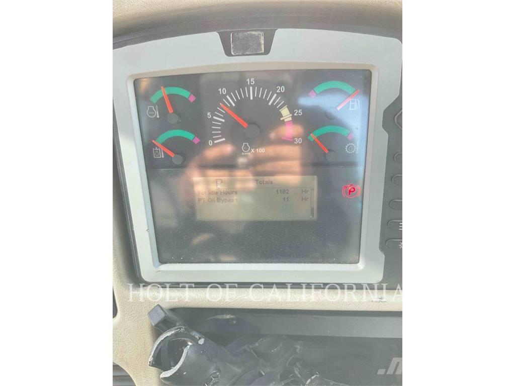 CAT D6TLGP Spycharki gąsienicowe