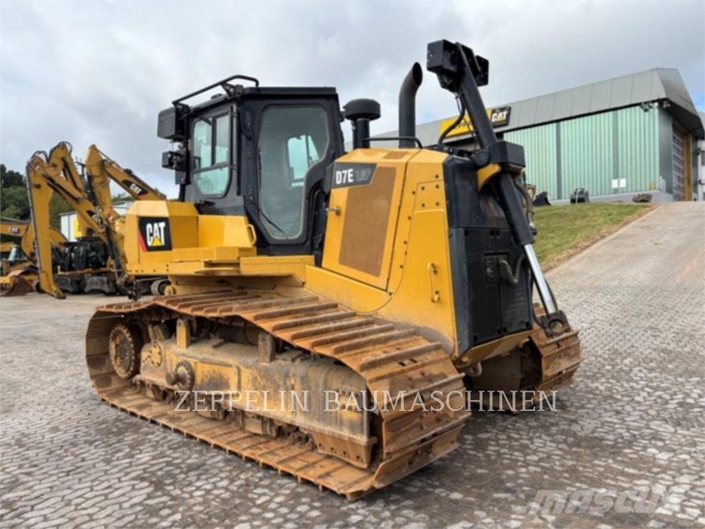 CAT D7E Spycharki gąsienicowe