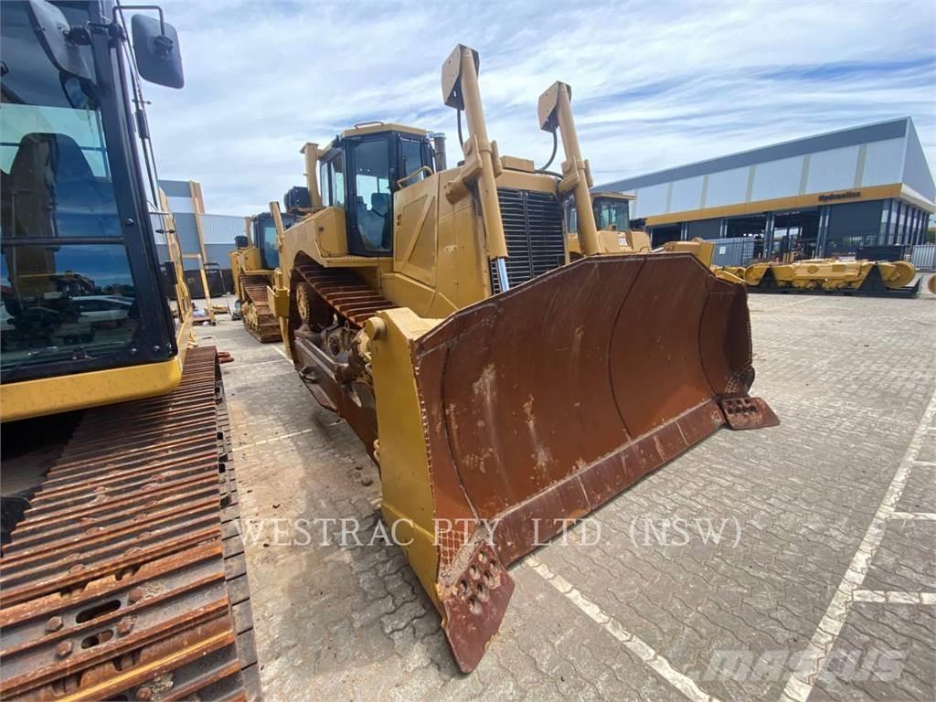 CAT D8T Spycharki gąsienicowe