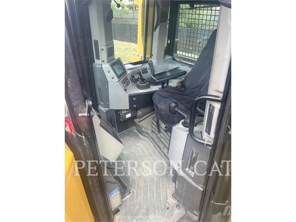 CAT D8T Spycharki gąsienicowe