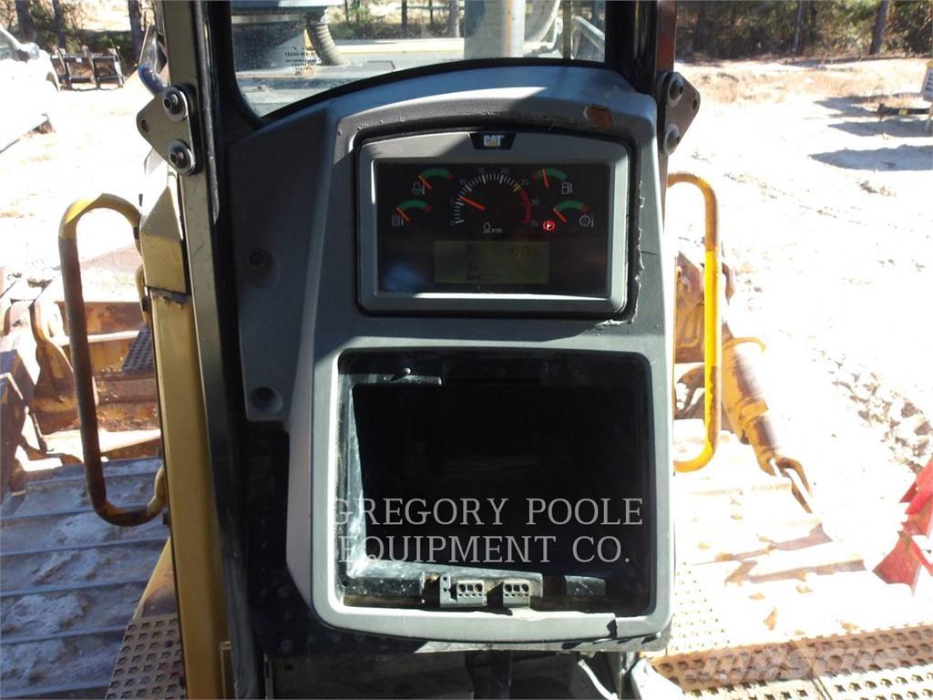 CAT D8T Spycharki gąsienicowe