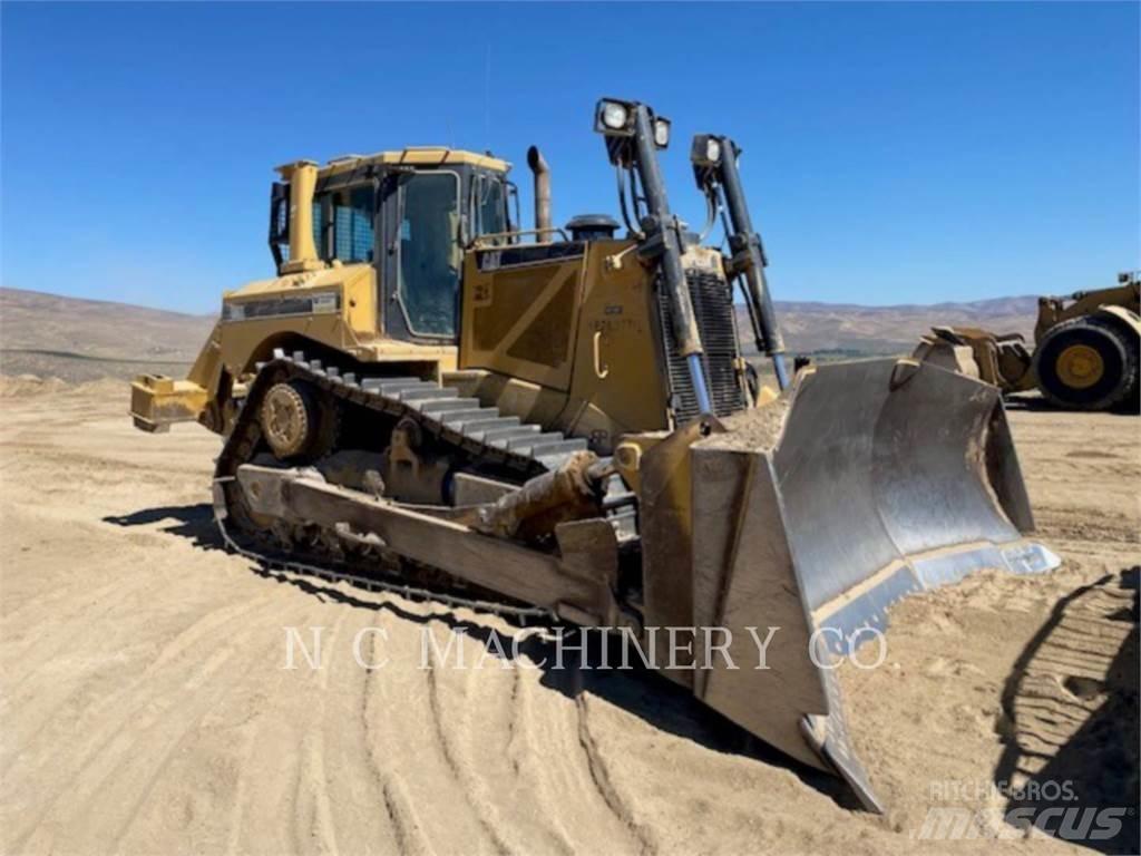 CAT D8T Spycharki gąsienicowe