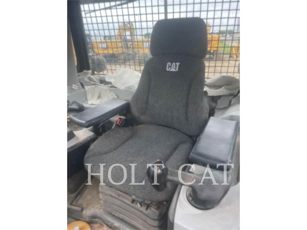CAT D8T Spycharki gąsienicowe