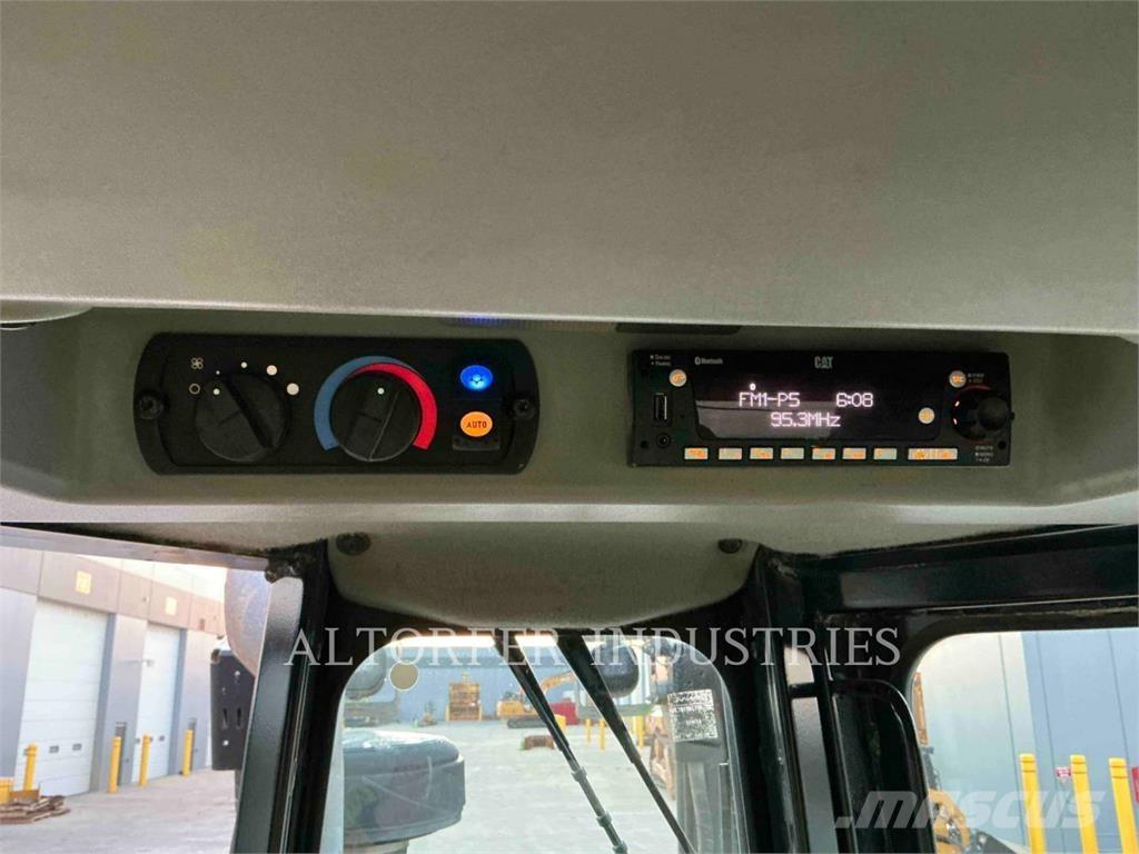 CAT D8T Spycharki gąsienicowe