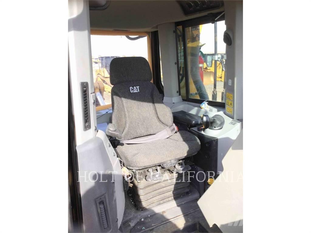 CAT D8T 3W Spycharki gąsienicowe