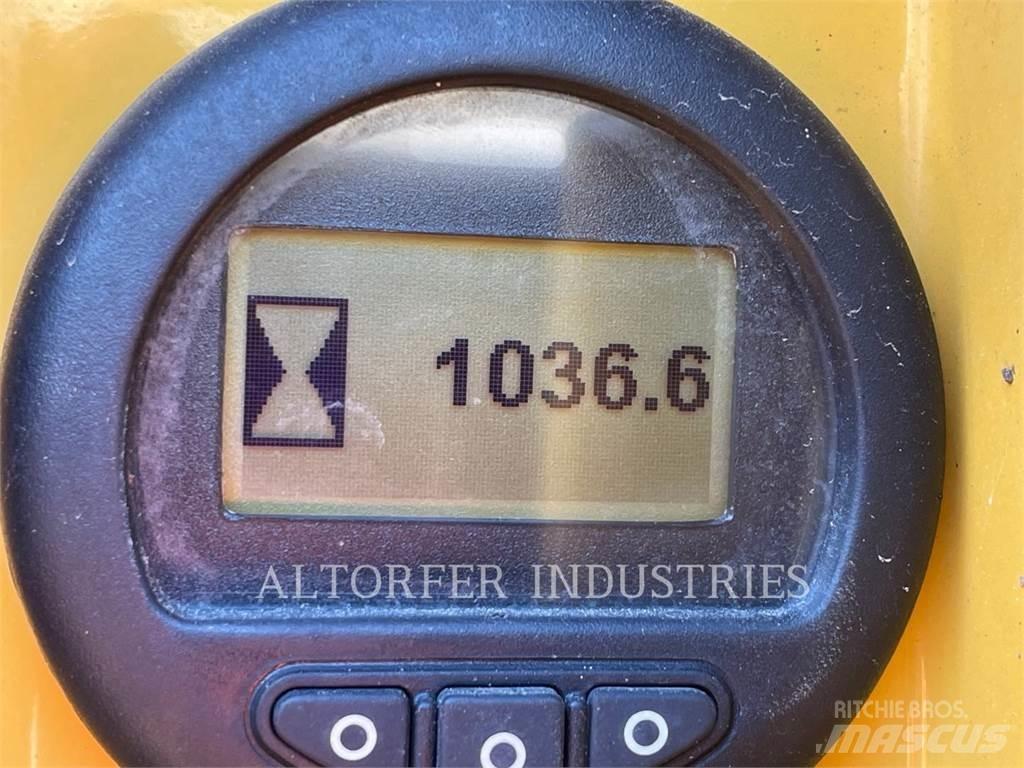 CAT D8T W Spycharki gąsienicowe
