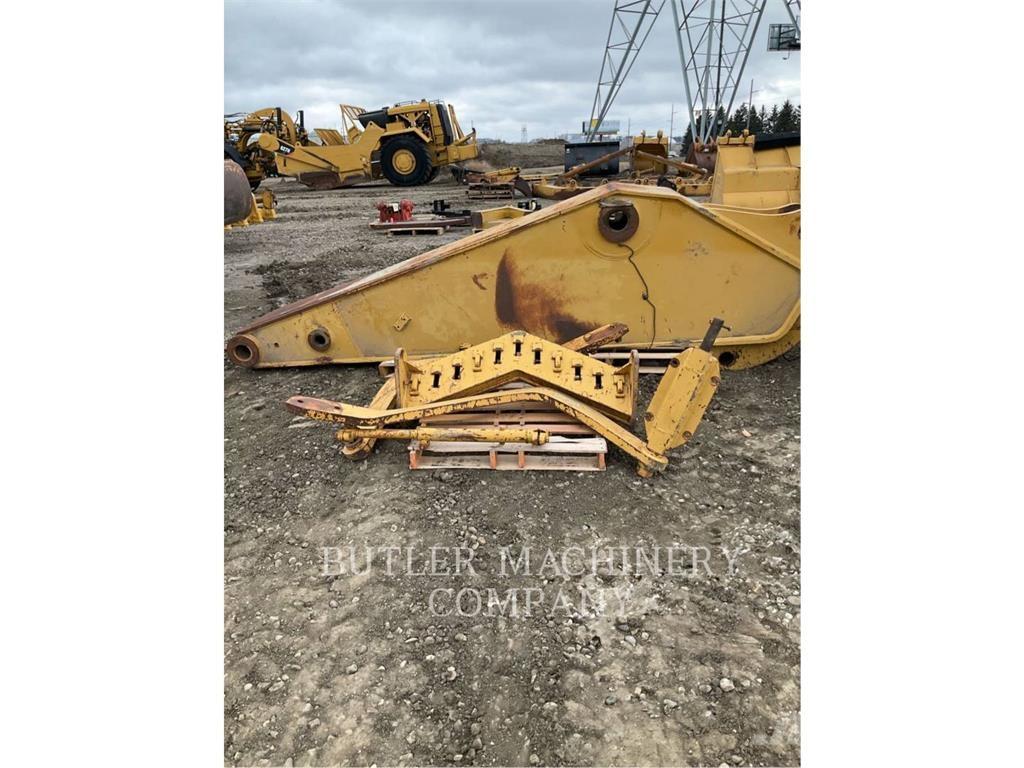 CAT FRONT SCARIFIER Spulchniarki