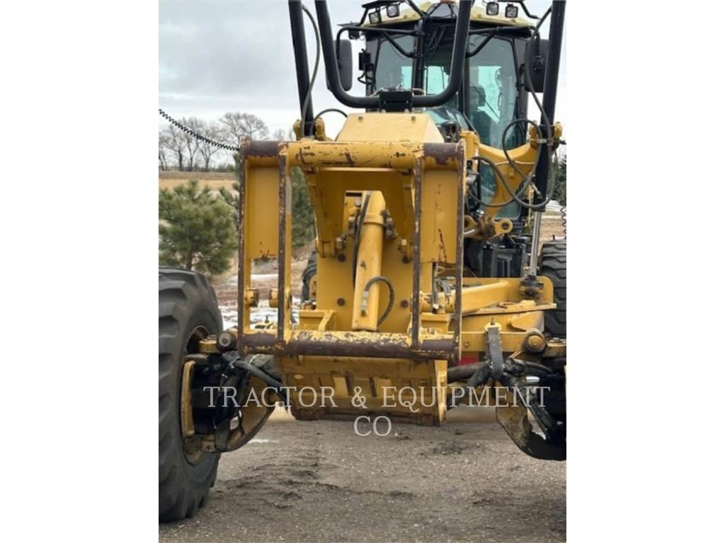 CAT LIFT Równiarki
