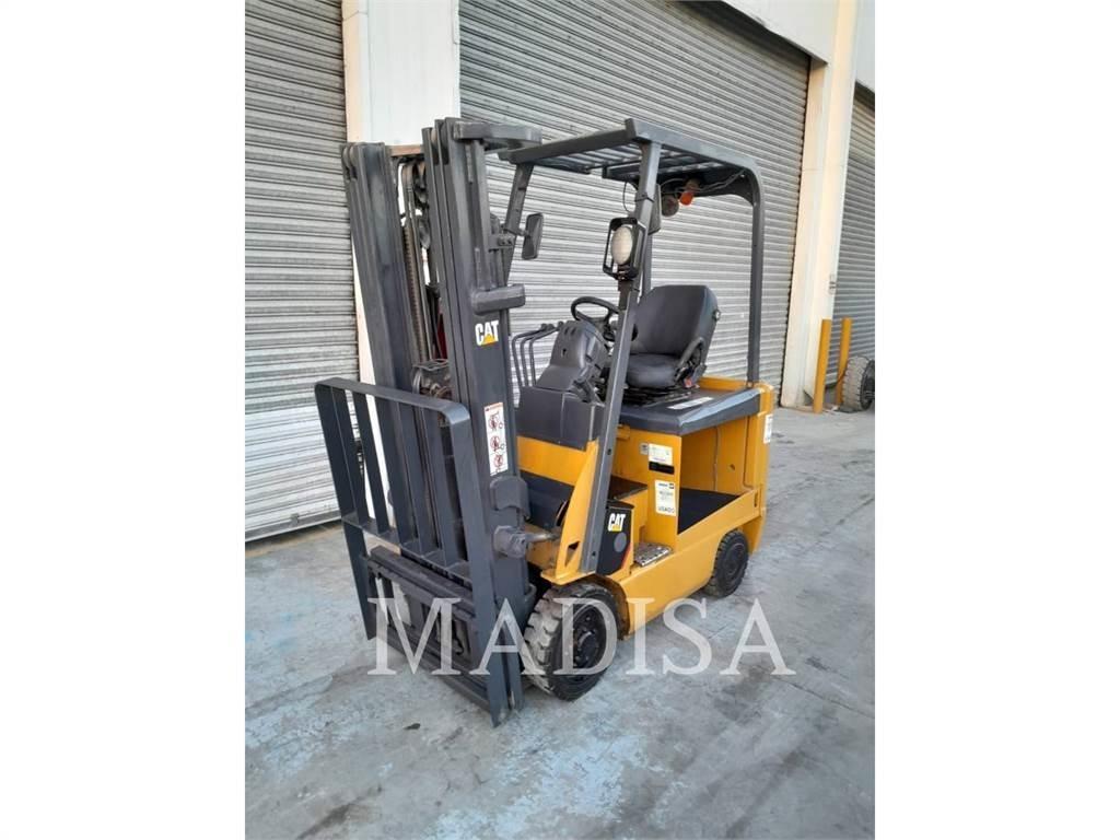 CAT LIFT TRUCKS E3500-AC Wózki widłowe inne