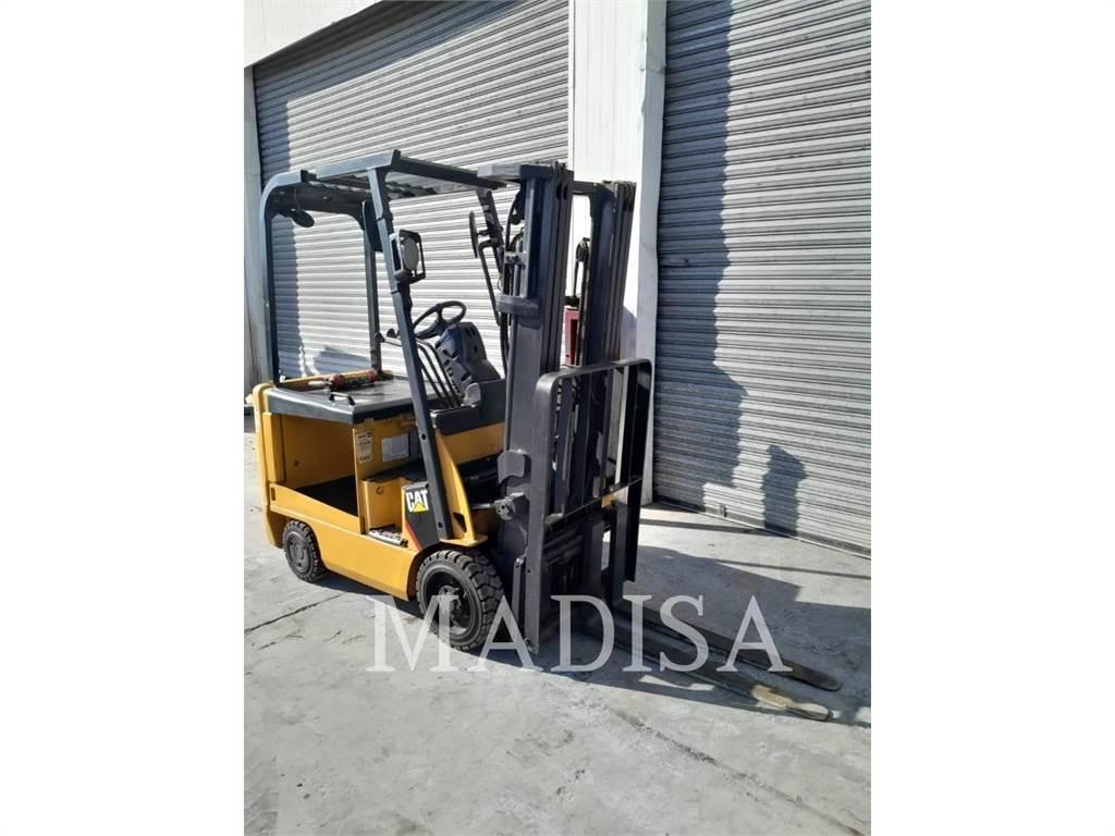 CAT LIFT TRUCKS E3500-AC Wózki widłowe inne