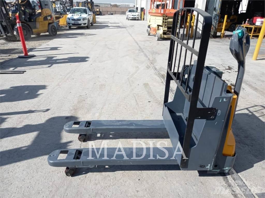 CAT LIFT TRUCKS EJE120E Wózki widłowe inne