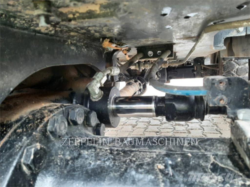 CAT M318-07A Koparki kołowe