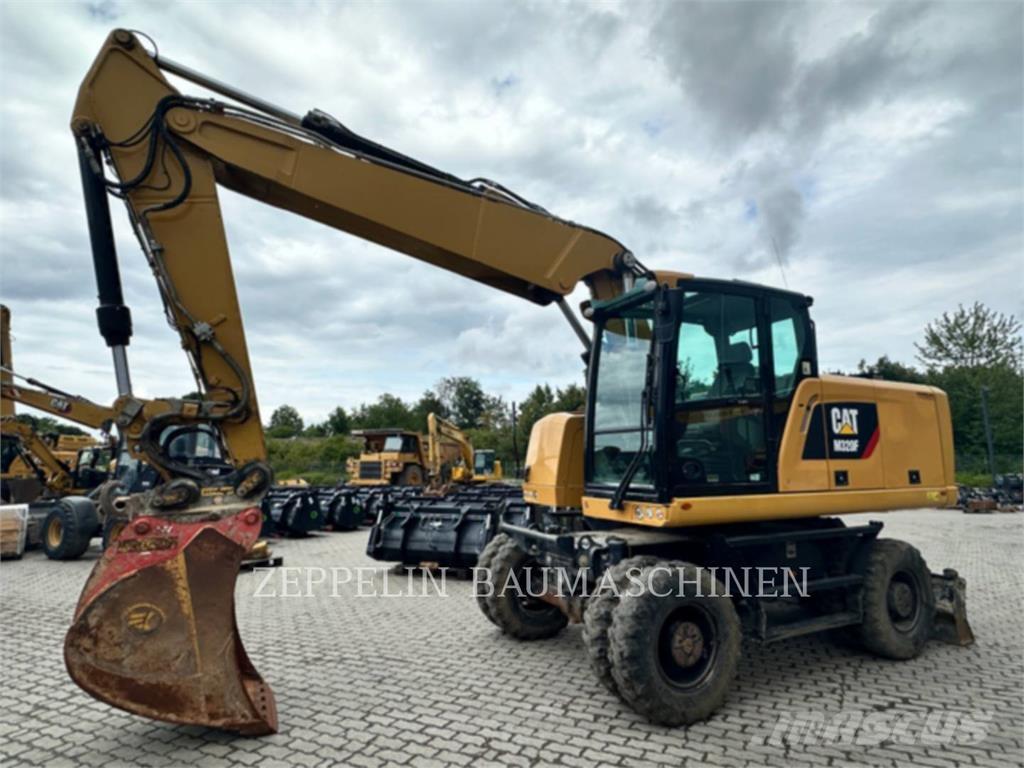 CAT M320F Koparki kołowe