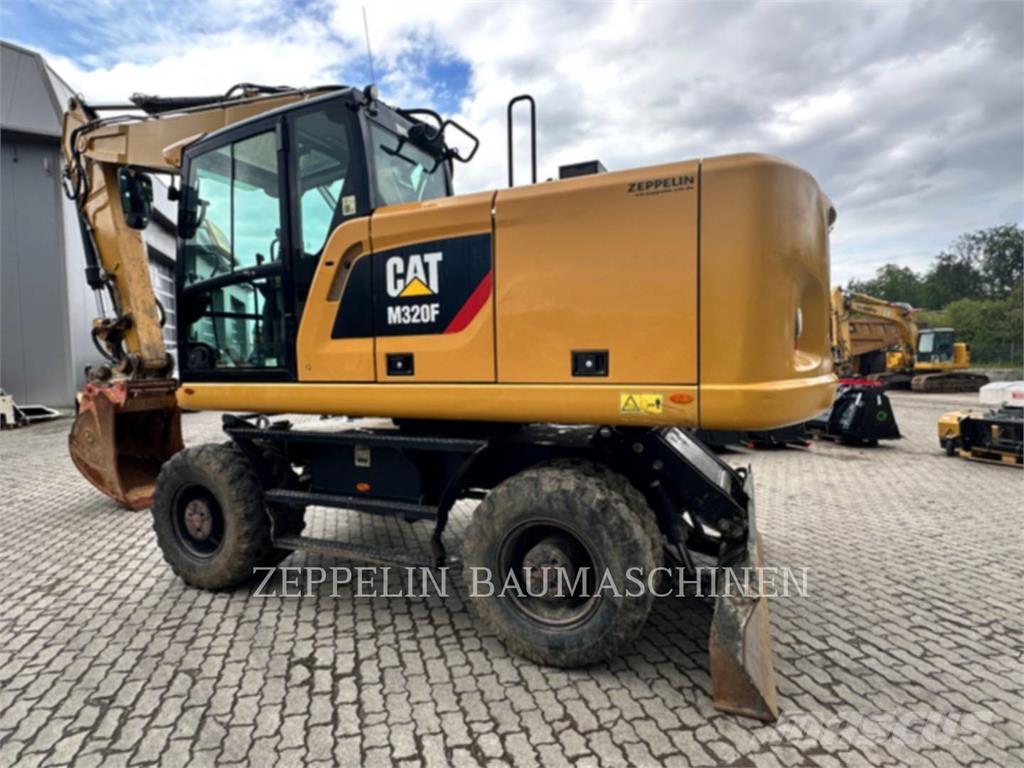 CAT M320F Koparki kołowe