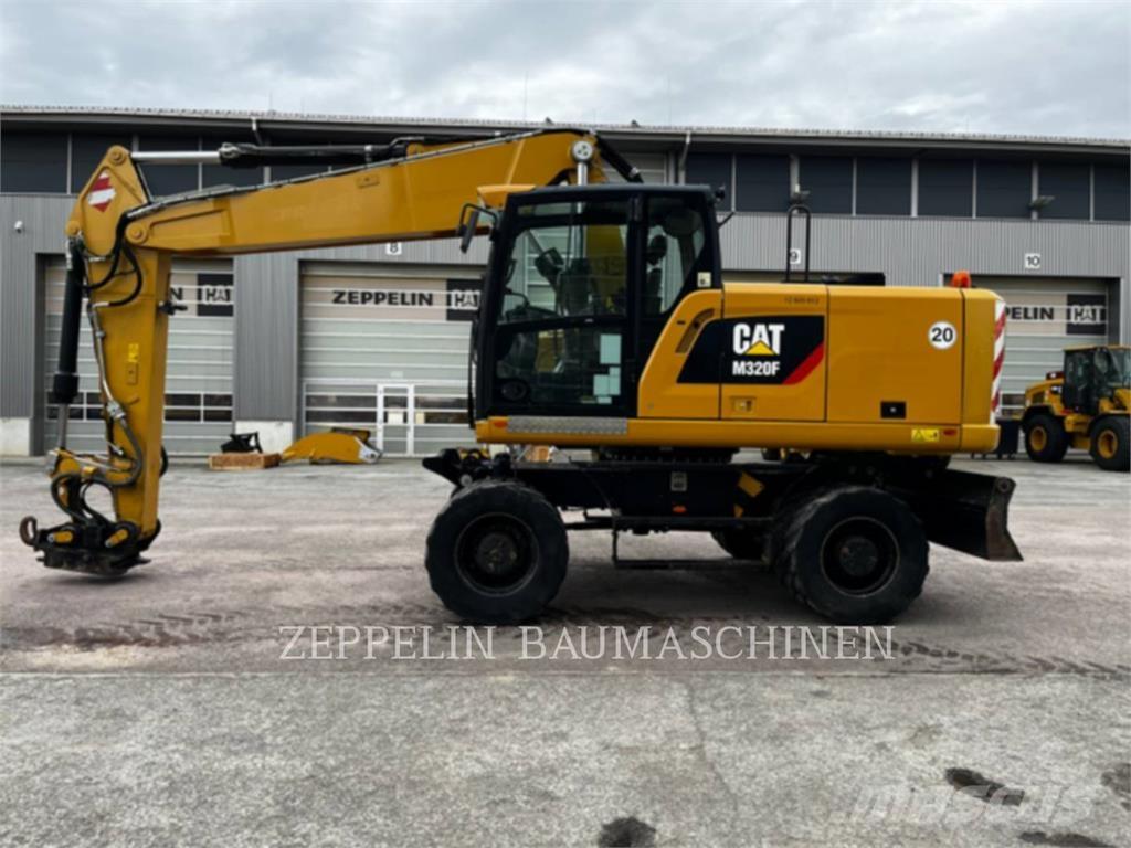 CAT M320F Koparki kołowe