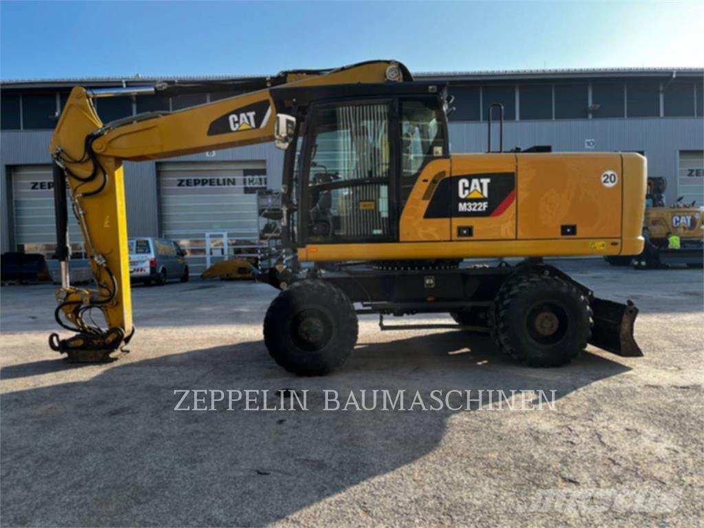 CAT M322F Koparki kołowe