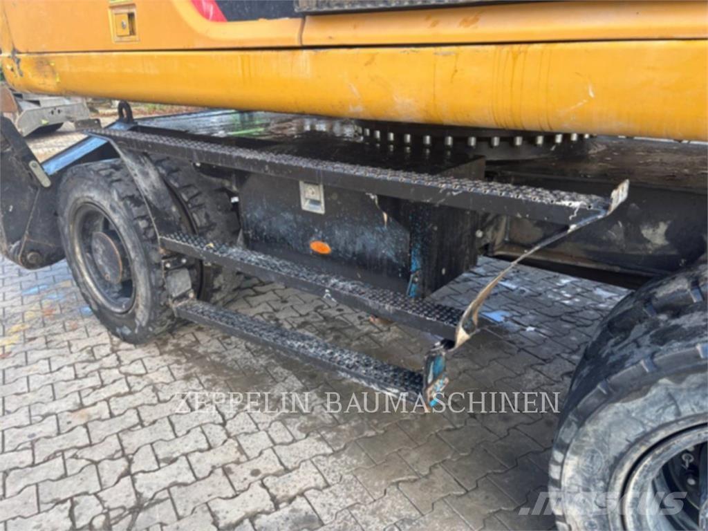 CAT MH3022 Koparki wyburzeniowe