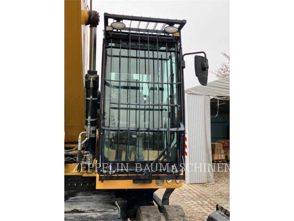 CAT MH3024-06C Koparki wyburzeniowe