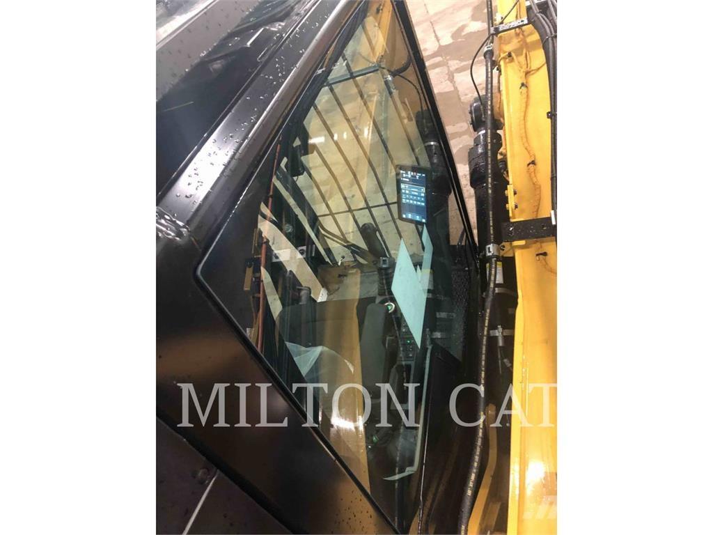 CAT MH3026 Koparki kołowe