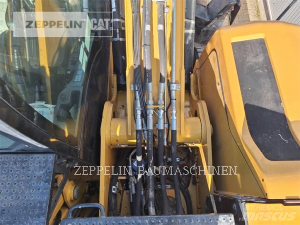 CAT MH3026-06C Koparki wyburzeniowe