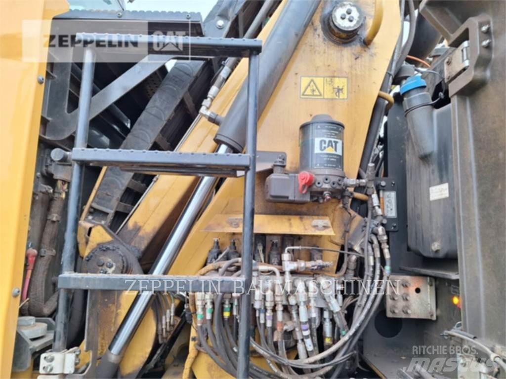 CAT MH3026-06C Koparki wyburzeniowe