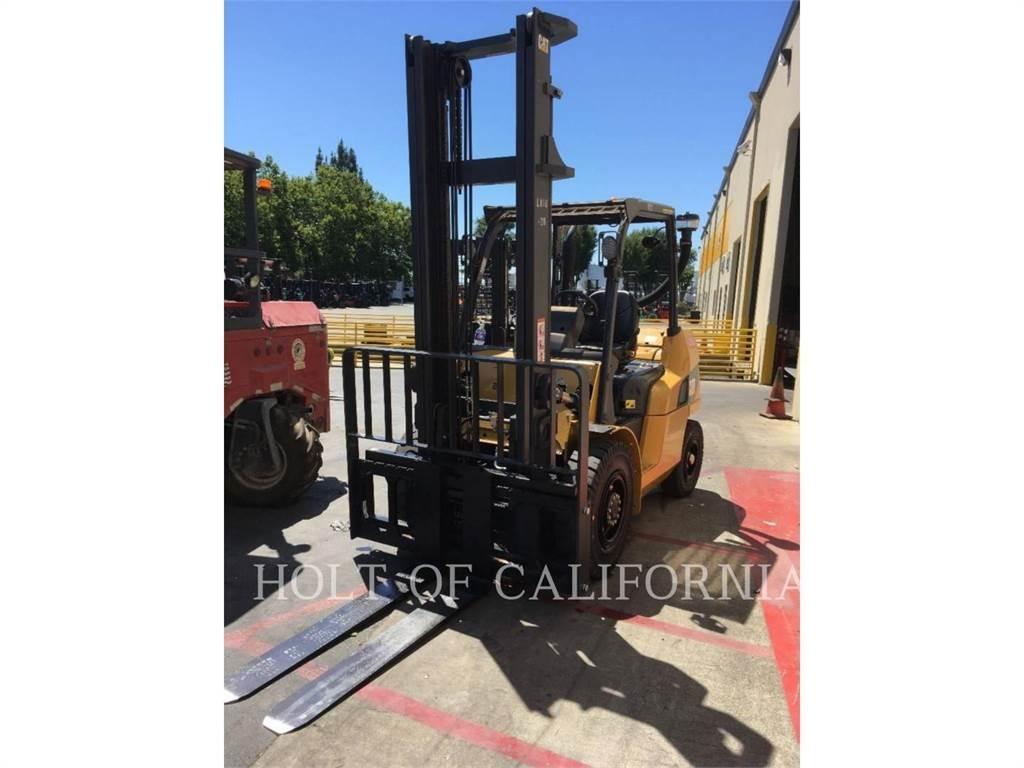 CAT MITSUBISHI DP40N1 Wózki Diesla