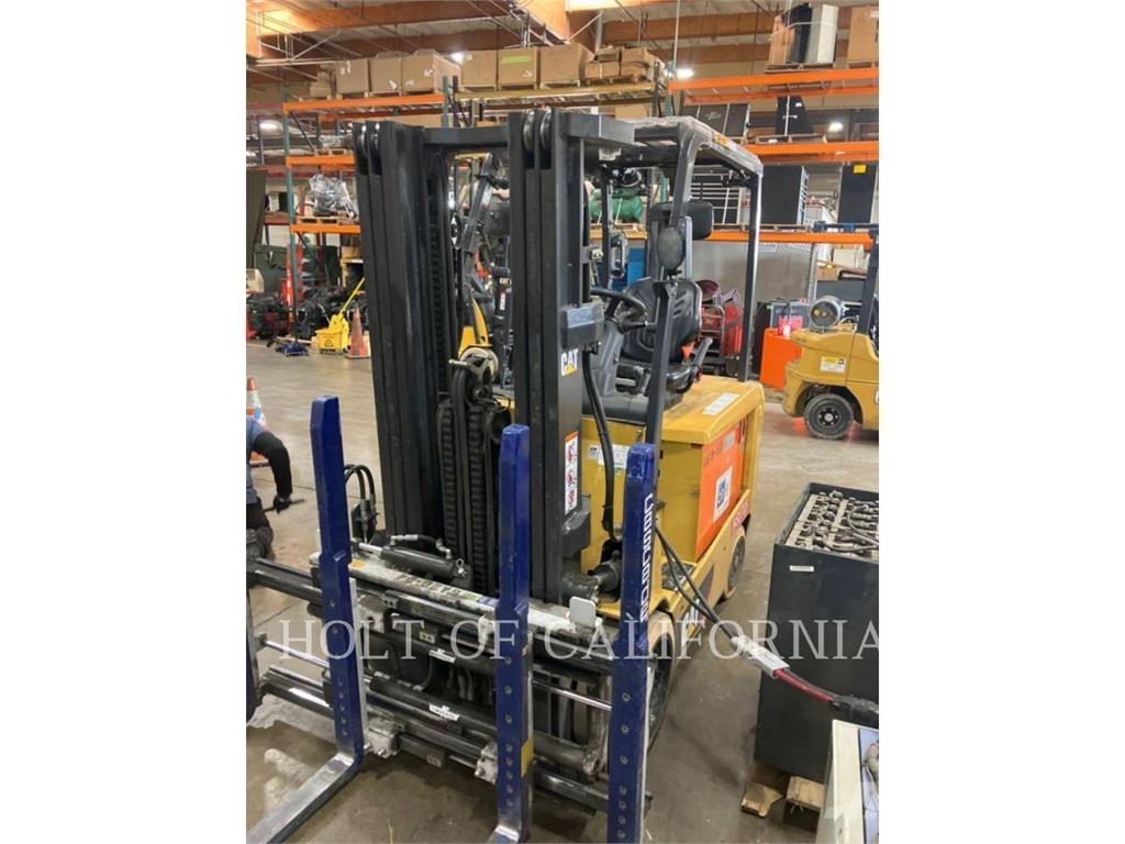 CAT MITSUBISHI EC30N2 Wózki elektryczne