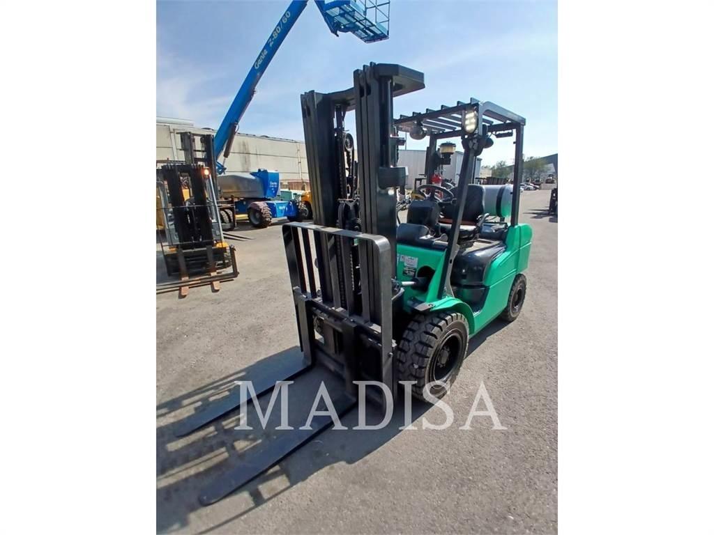 CAT MITSUBISHI FG30N-LP Wózki widłowe inne