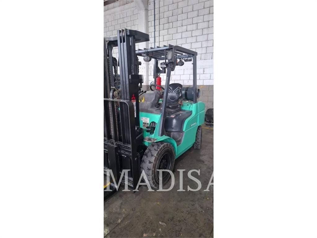 CAT MITSUBISHI FG30N-LP Wózki widłowe inne