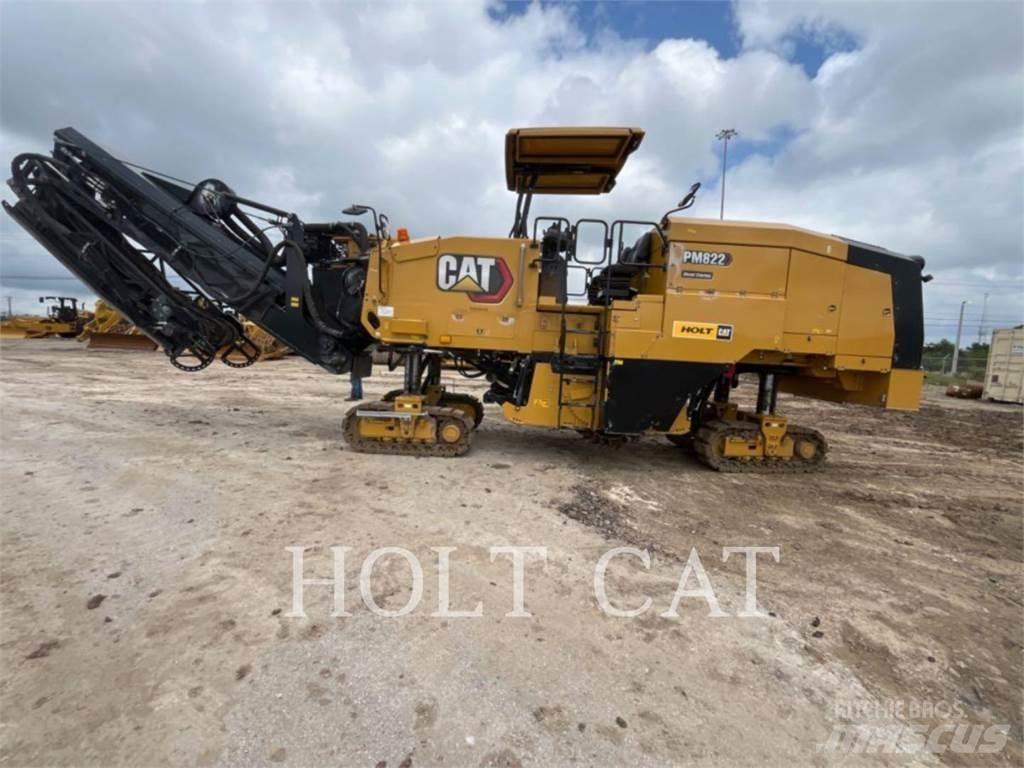 CAT PM822 Recyklery do asfaltu