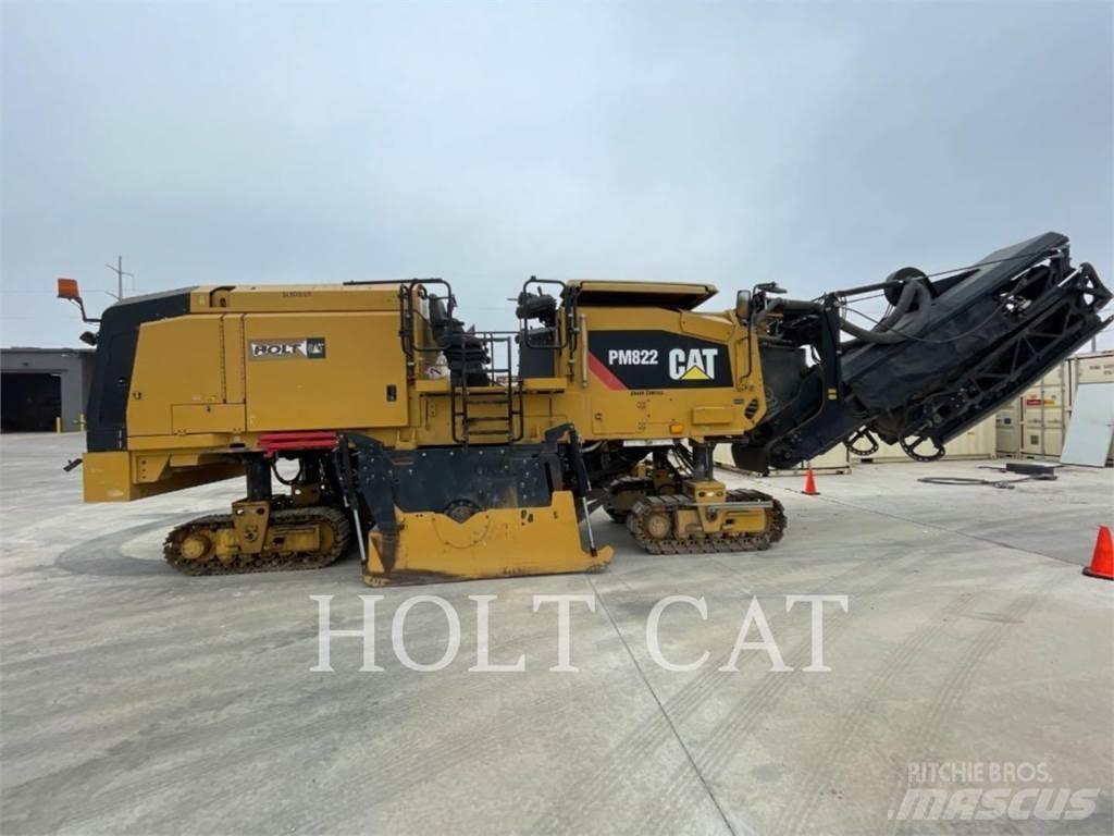 CAT PM822 Recyklery do asfaltu