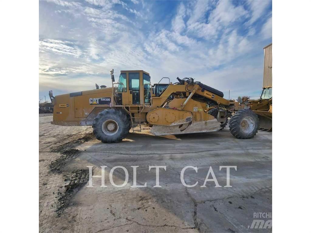 CAT RM300 Recyklery do asfaltu
