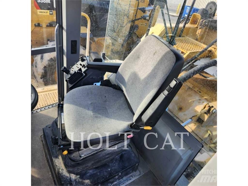 CAT RM300 Recyklery do asfaltu