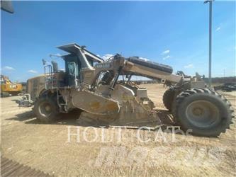 CAT RM400 Recyklery do asfaltu
