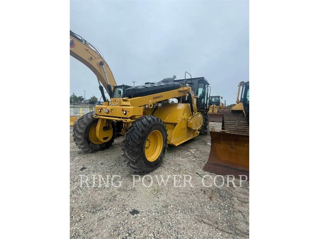 CAT RM400 Recyklery do asfaltu