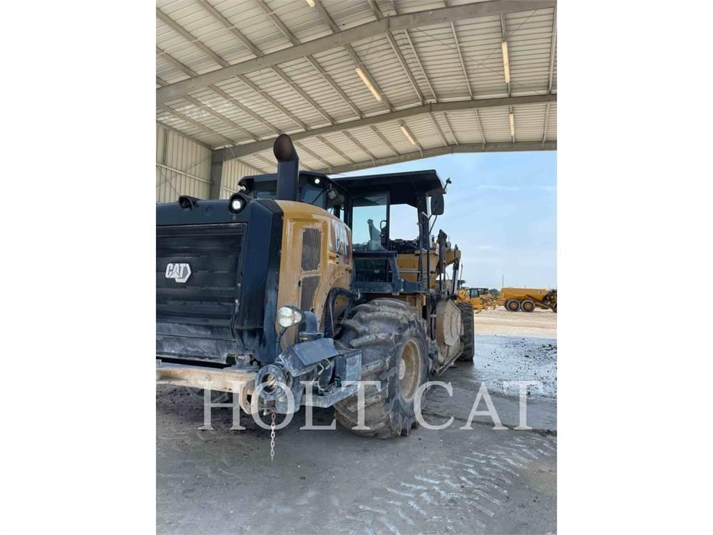 CAT RM400 Recyklery do asfaltu