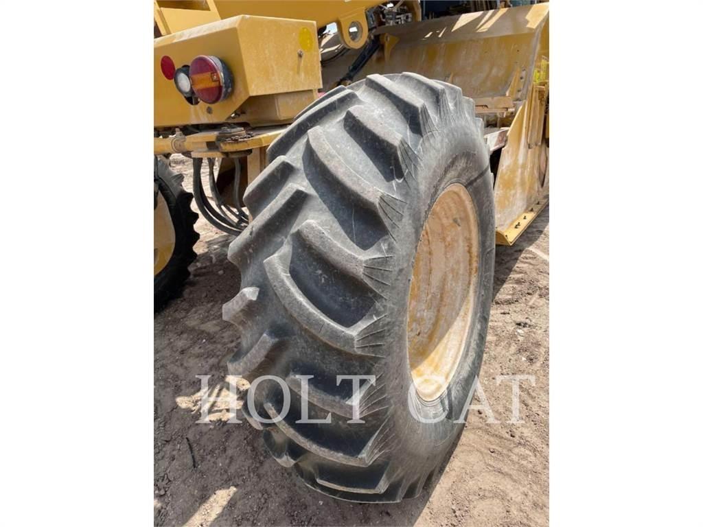 CAT RM400 Recyklery do asfaltu