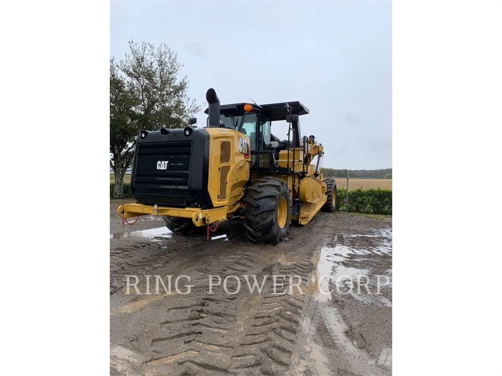 CAT RM400 Recyklery do asfaltu