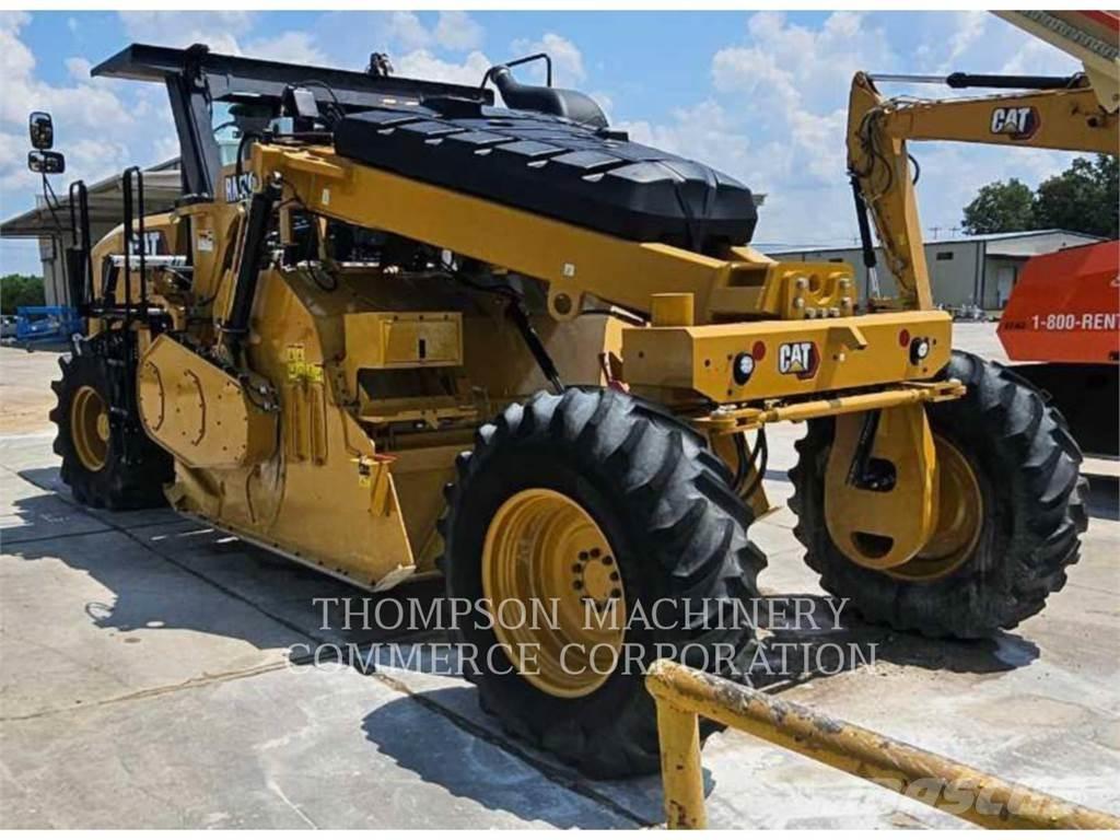 CAT RM400 Recyklery do asfaltu